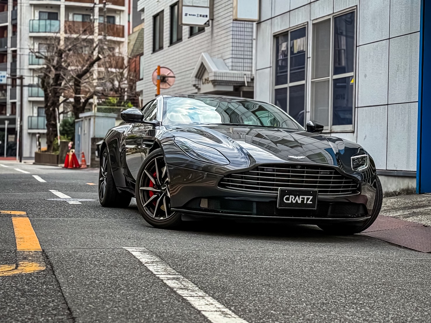 Aston Martin DB11 外観